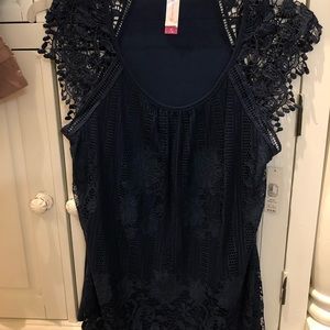 No boundaries lace top